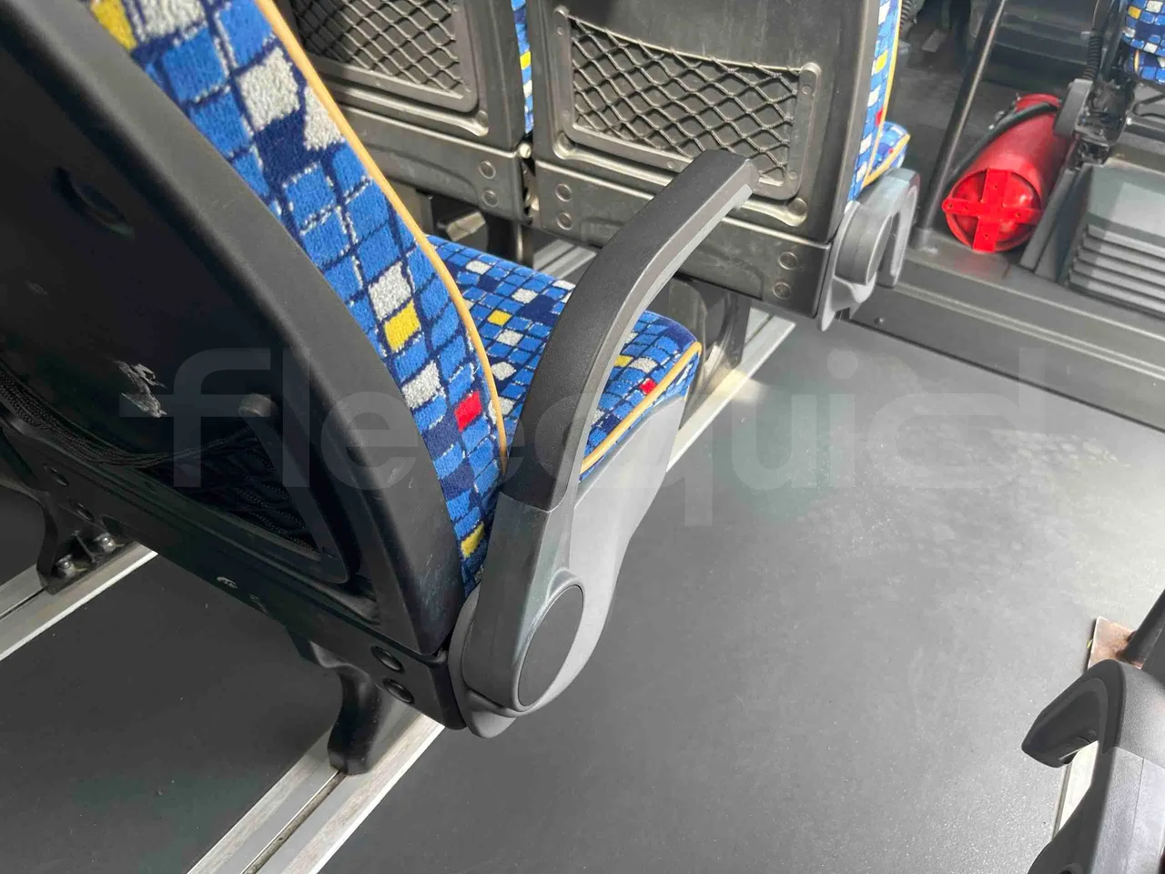 Mussa & Graziano 250MG2 HELMC - EUR6 - 130kW - 6.363m - armrest detail photo