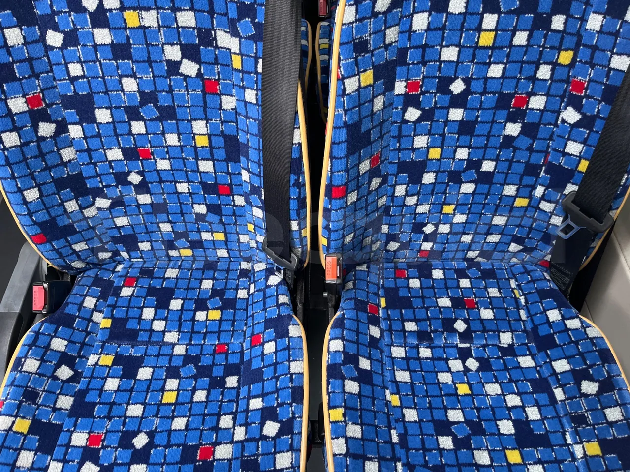 Mussa & Graziano 250MG2 HELMC - EUR6 - 130kW - 6.363m - central seat safety belt