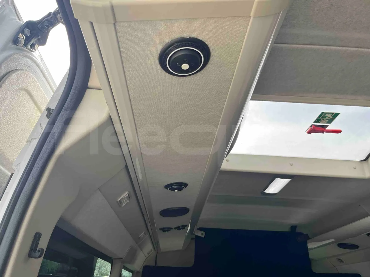 Mussa & Graziano 250MG2 HELMC - EUR6 - 130kW - 6.363m - roof hatch 2