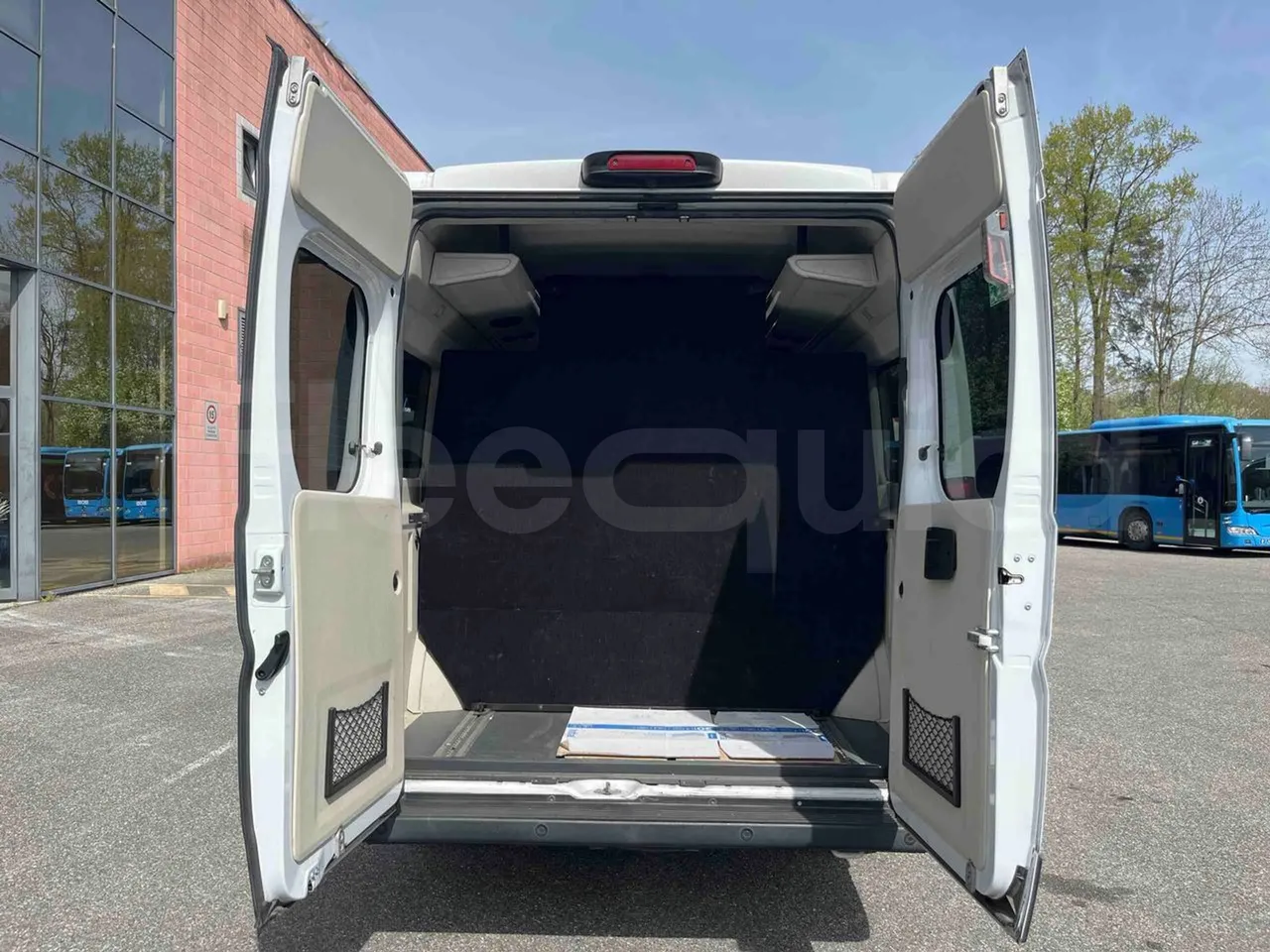 Mussa & Graziano 250MG2 HELMC - EUR6 - 130kW - 6.363m - luggage rack photo