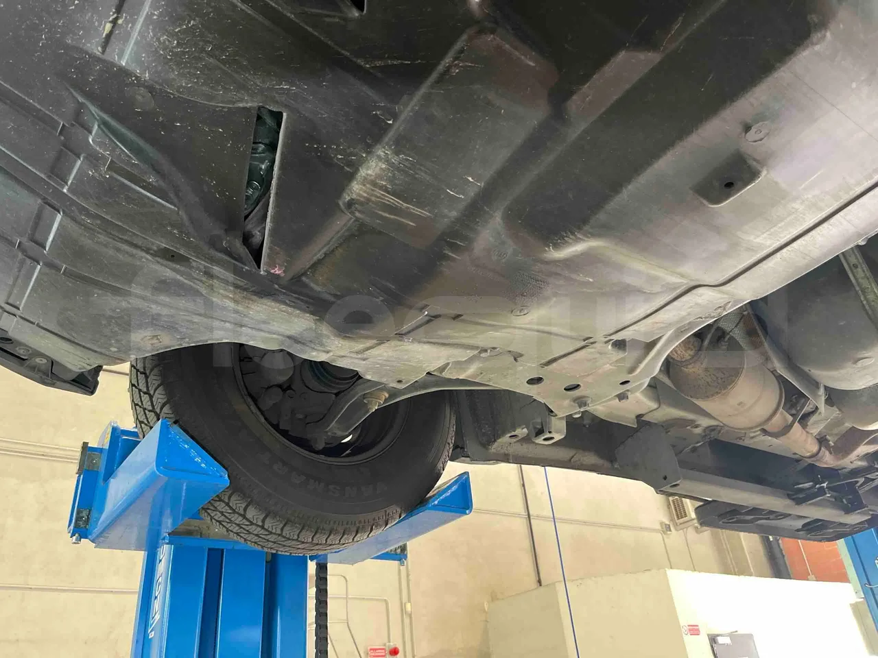 Mussa & Graziano 250MG2 HELMC - EUR6 - 130kW - 6.363m - front axle right side