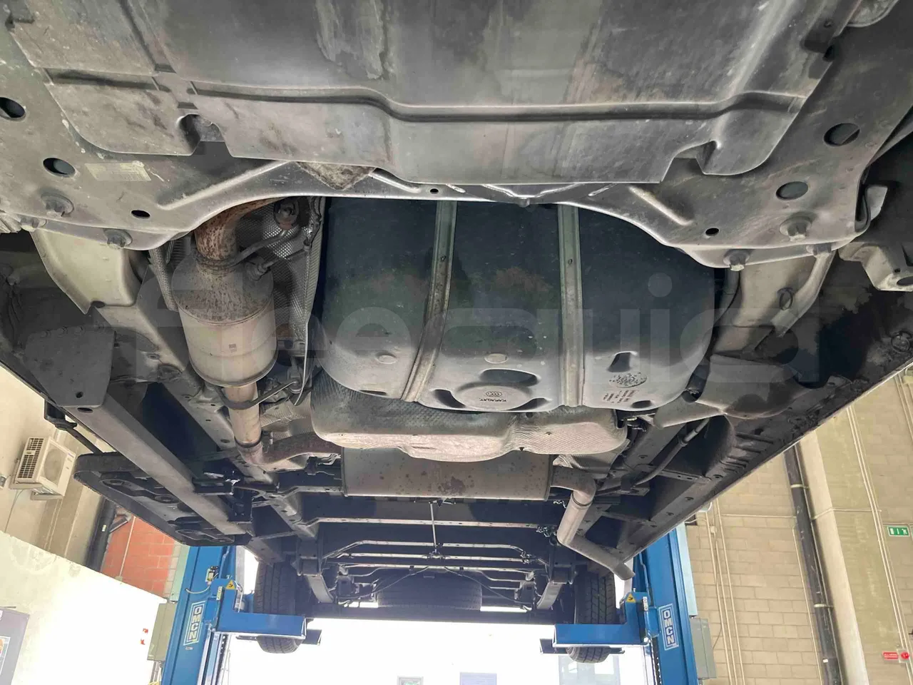 Mussa & Graziano 250MG2 HELMC - EUR6 - 130kW - 6.363m - central undercarriage photo