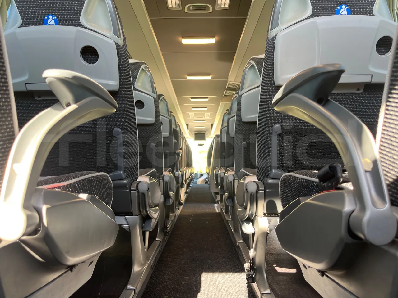 Mercedes-Benz Tourismo E16/2RHD-EUR6 -335kW -13.115m - seat brackets photo