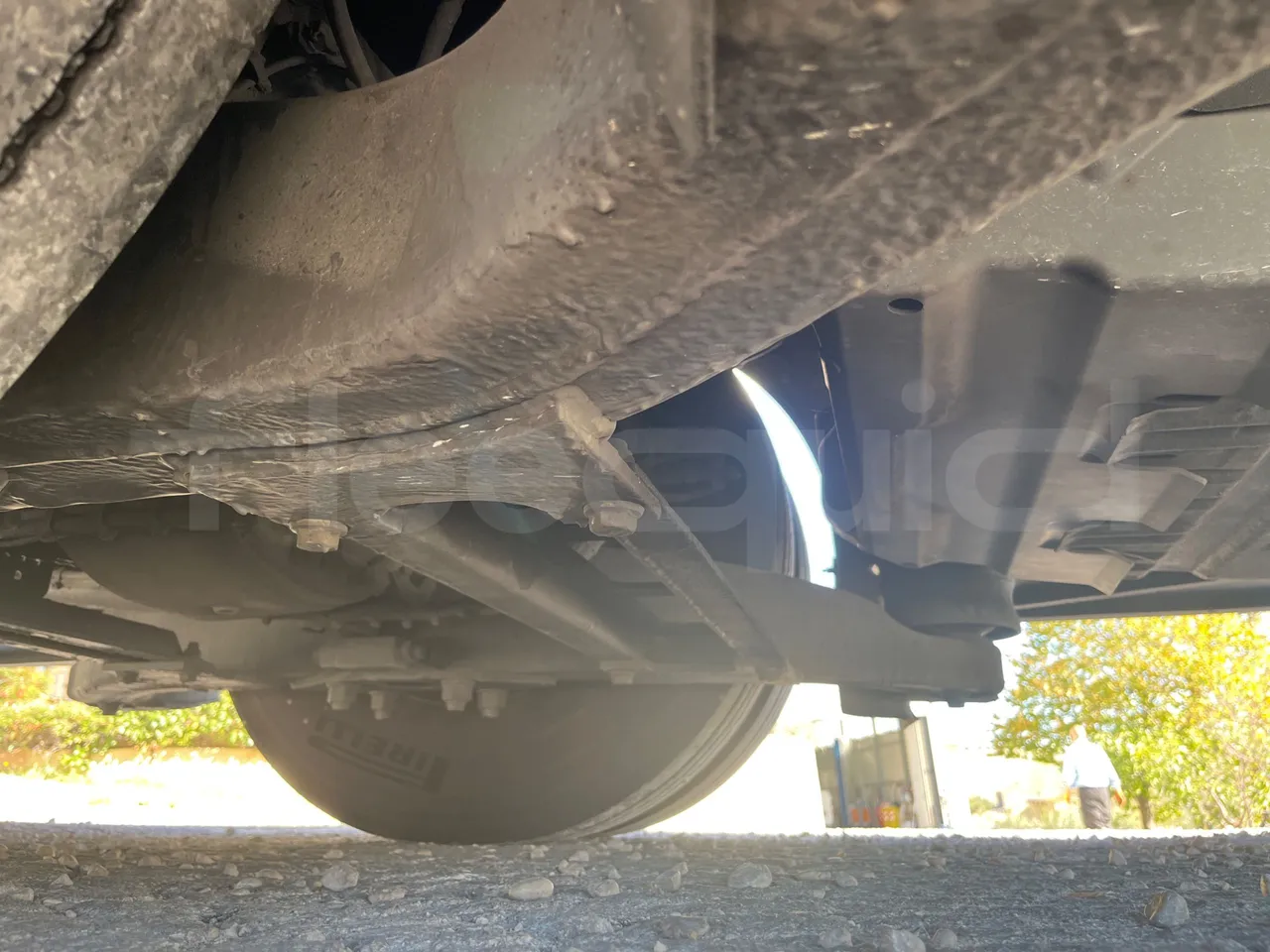 Mercedes-Benz Tourismo E16/2RHD-EUR6 -335kW -13.115m - axle 2 discs left