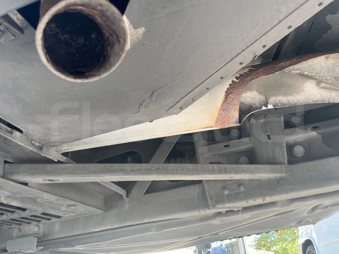 Mercedes-Benz Tourismo E16/2RHD-EUR6 -335kW -13.115m - exhaust photo