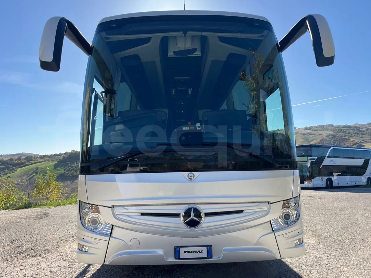 Mercedes-Benz Tourismo E16/2RHD-EUR6 -335kW -13.115m - front photo