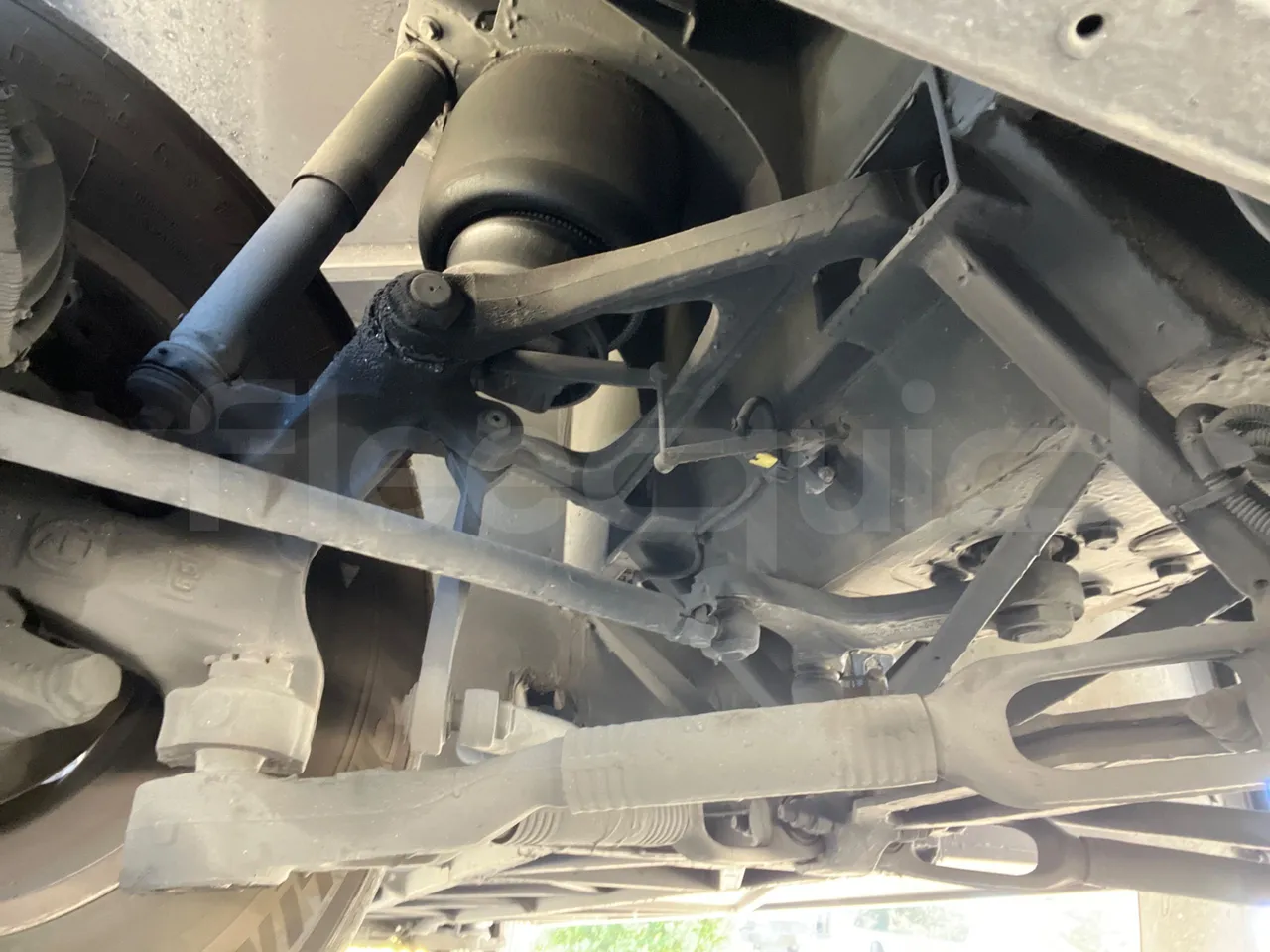 Mercedes-Benz Tourismo E16/2RHD-EUR6 -335kW -13.115m - front shock absorbers right