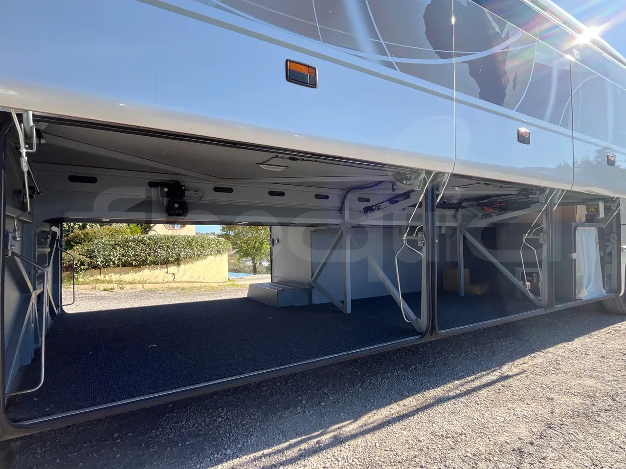 Mercedes-Benz Tourismo E16/2RHD-EUR6 -335kW -13.115m - internal frame rust check