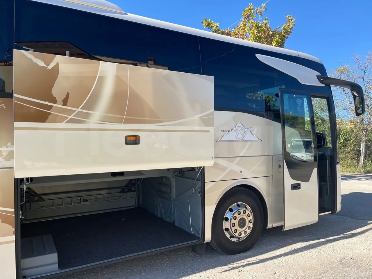 Mercedes-Benz Tourismo E16/2RHD-EUR6 -335kW -13.115m - platform open photo