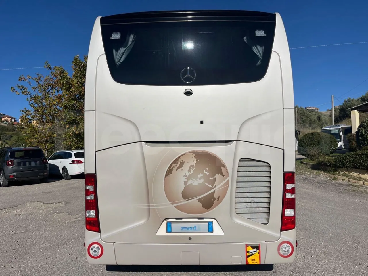 Mercedes-Benz Tourismo E16/2RHD-EUR6 -335kW -13.115m - rear hatch closed