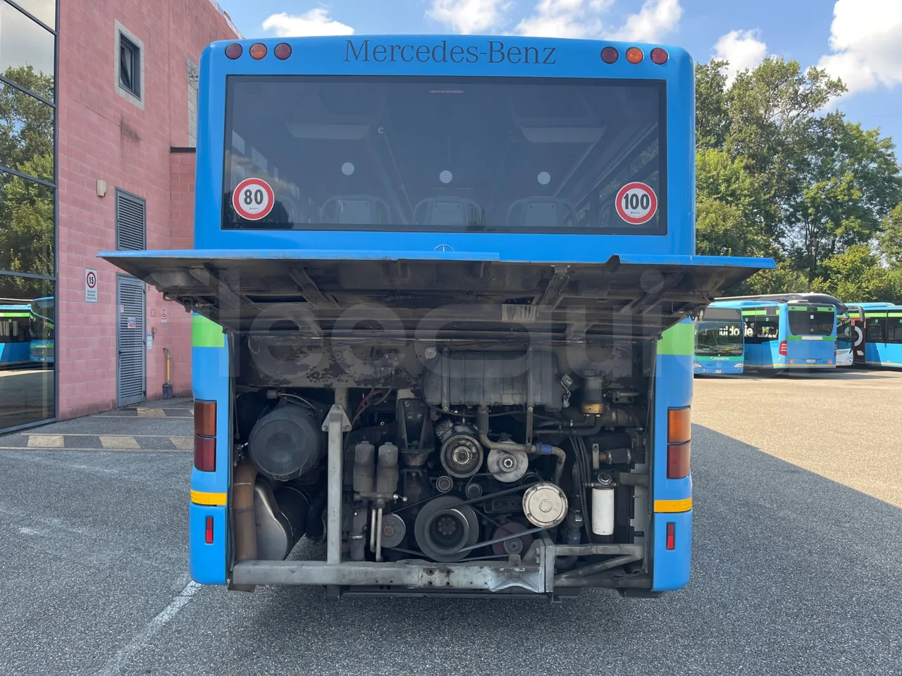 Mercedes-Benz Integro 0550-EUR3-220kW-12m - rear hatch open (mandatory for bus to scrap)