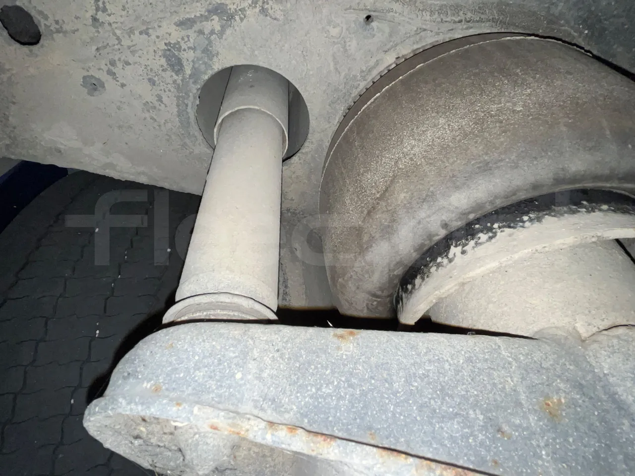 Mercedes-Benz Integro 0550-EUR3-220kW-12m - axle 2 shock absorbers 1 right