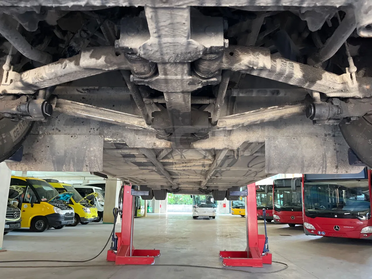 Mercedes-Benz Integro 0550-EUR3-220kW-12m - front axle central