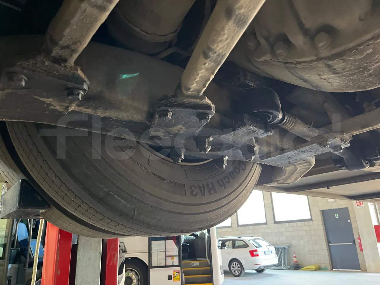 Mercedes-Benz Integro 0550-EUR3-220kW-12m - axle 3 right side