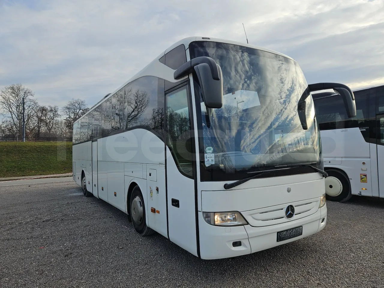 Mercedes-Benz Tourismo 15 RDH - EURO 4  - 300 kW - 12m -3,65 hight - 3/4 front right doors