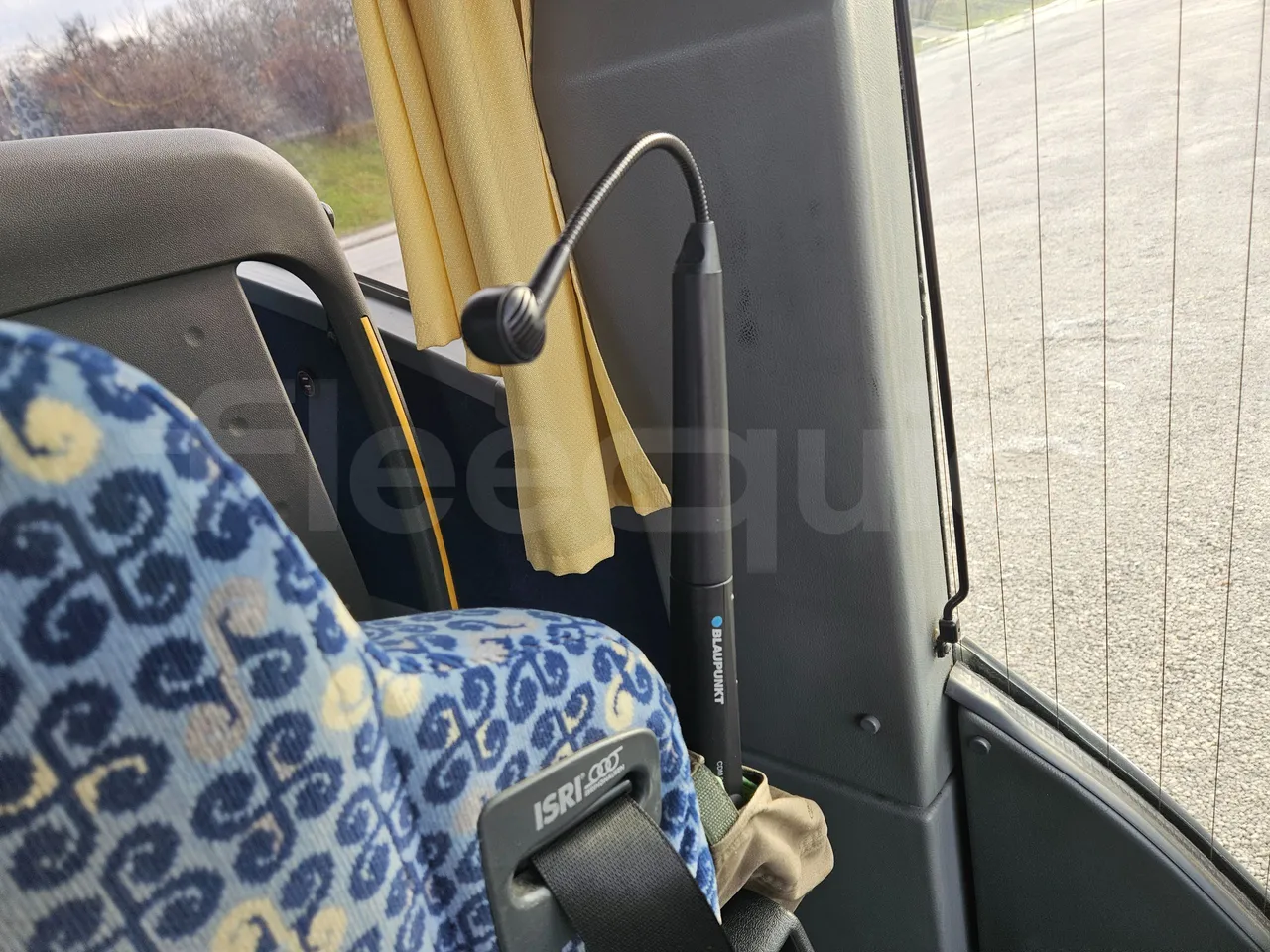 Mercedes-Benz Tourismo 15 RDH - EURO 4 - 300 kW - 12m -3,65 hight - driver microphone accessories photo