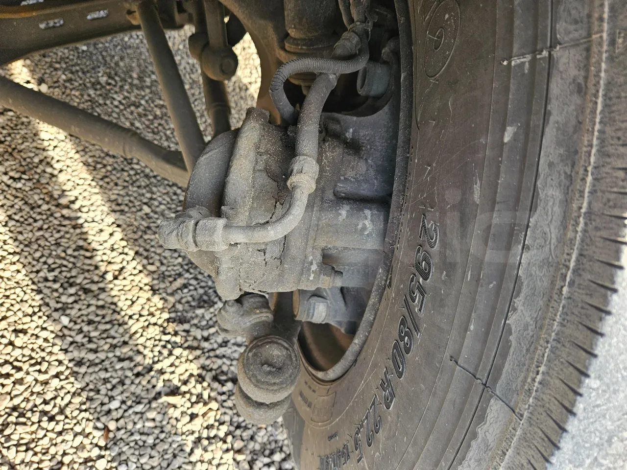 Mercedes-Benz Tourismo 15 RDH - EURO 4 - 300 kW - 12m -3,65 hight - front brake calipers left