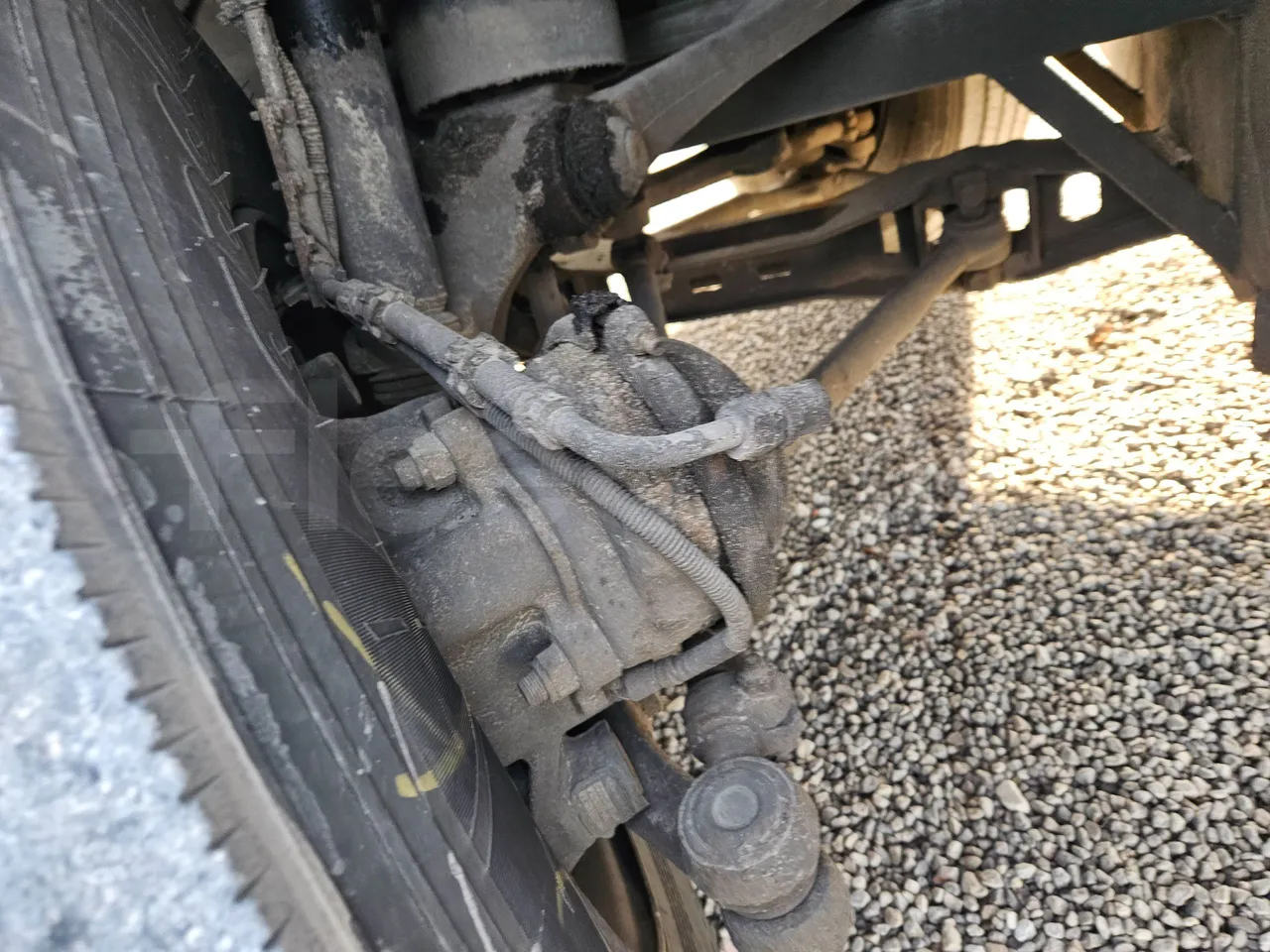 Mercedes-Benz Tourismo 15 RDH - EURO 4 - 300 kW - 12m -3,65 hight - front brake calipers right