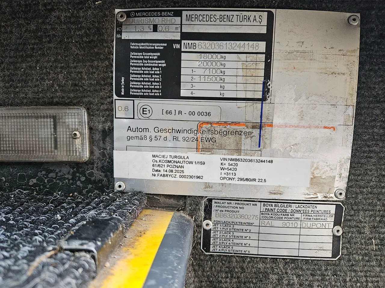 Mercedes-Benz Tourismo 15 RDH - EURO 4 - 300 kW - 12m -3,65 hight - vehicle plate photo