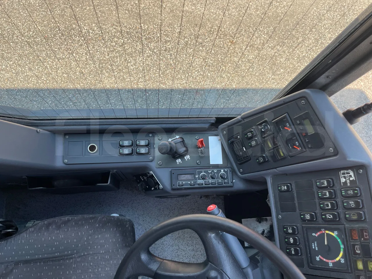 Mercedes-Benz Integro 0550-EUR3-220kW-12m - onboard devices 1