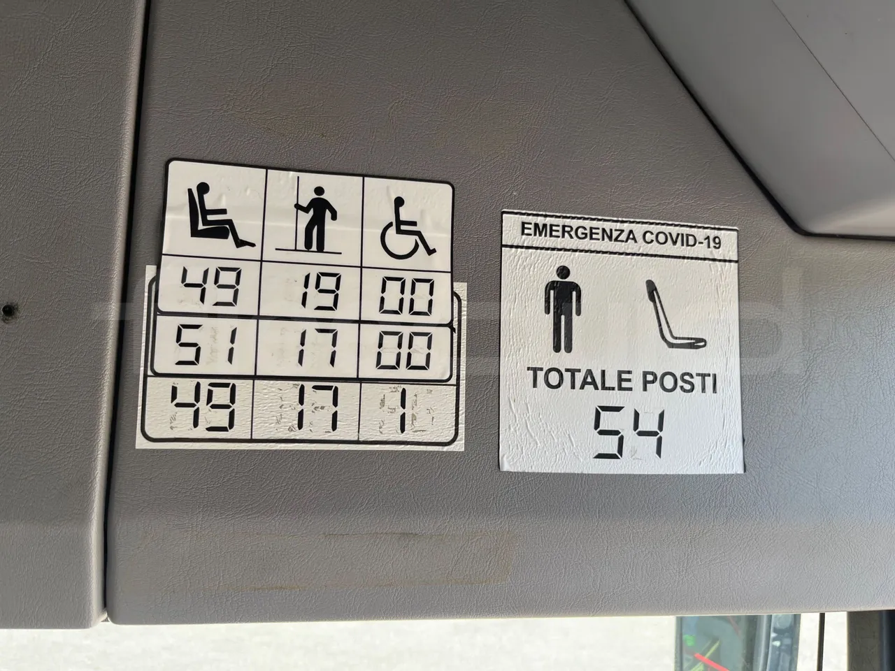 Mercedes-Benz Integro 0550-EUR3-220kW-12m - seat plate photo