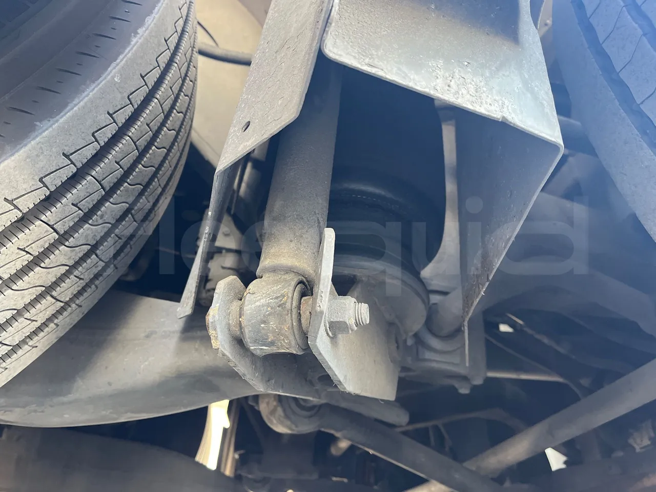 Volvo 9700 B12B  - Euro3 - 309kW - 13.680mt - axel 2 air springs 2 right