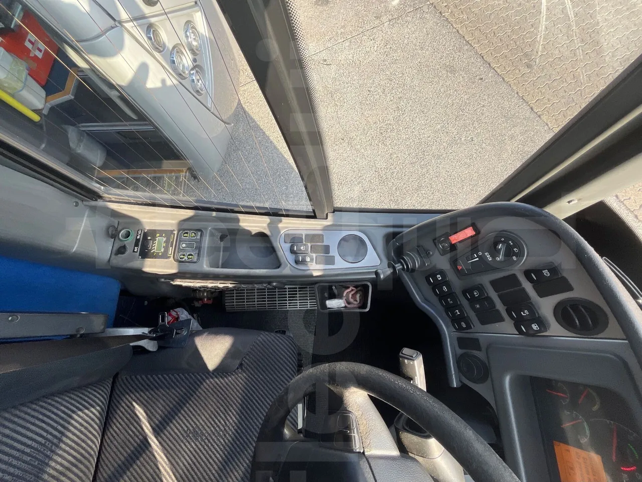 Volvo 9700 B12B  - Euro3 - 309kW - 13.680mt - onboard devices 1