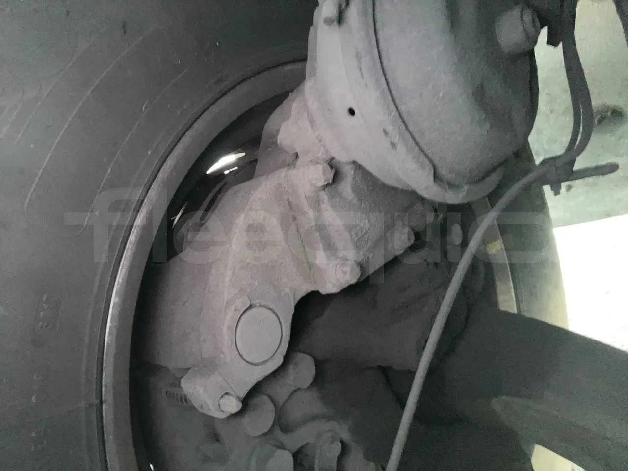 Volvo 9700 B12B  - Euro3 - 309kW - 13.680mt - axel 3 caliper brakes right