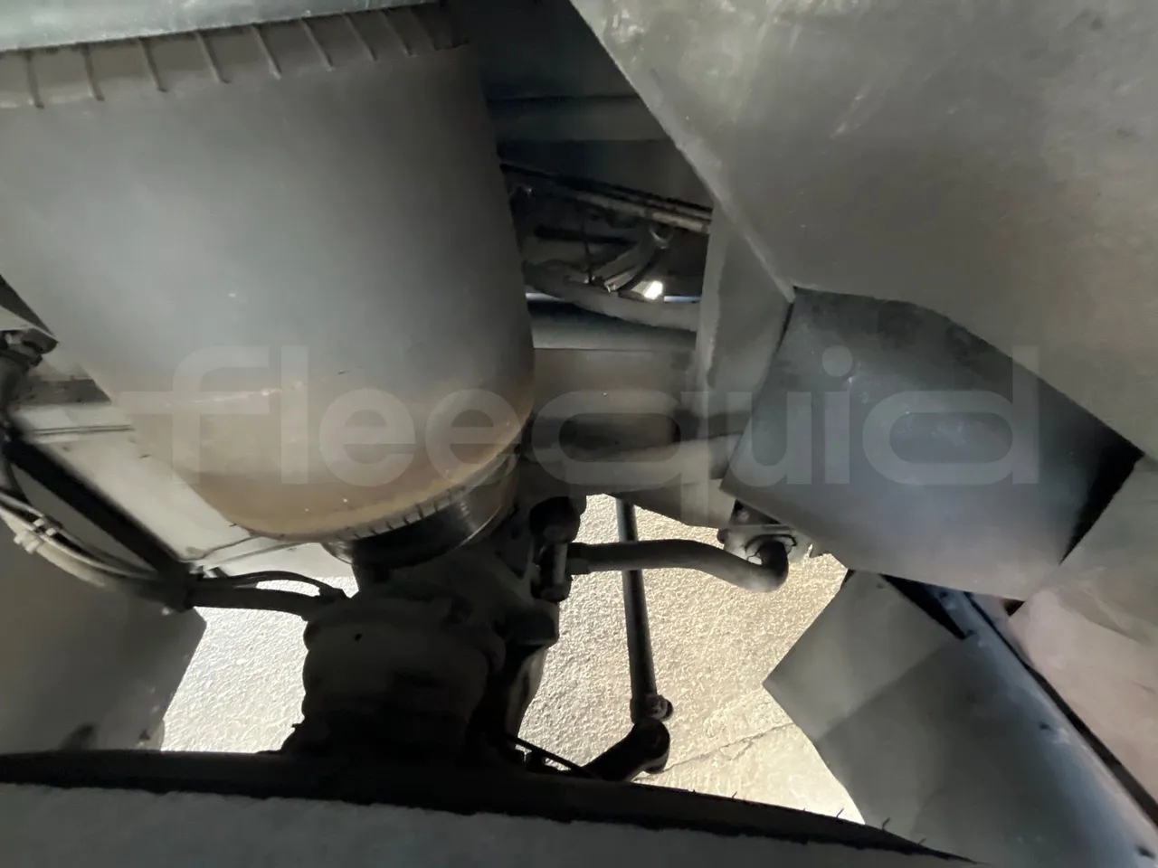 Volvo 9700 B12B  - Euro3 - 309kW - 13.680mt - axel 3  discs right