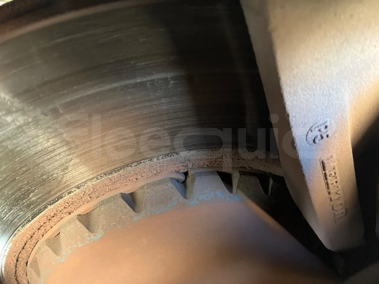 Volvo 9700 B12B  - Euro3 - 309kW - 13.680mt - front discs left