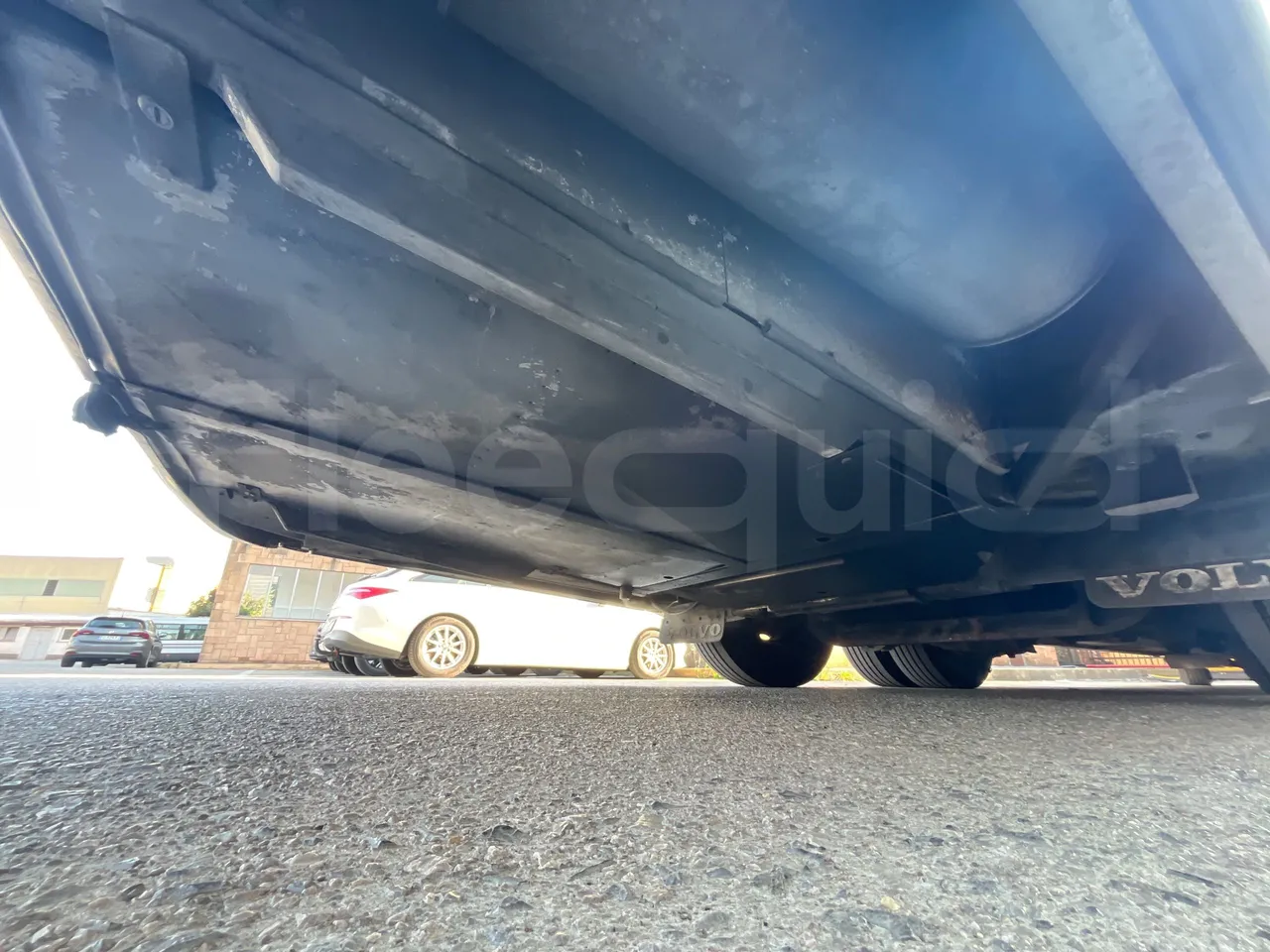 Volvo 9700 B12B  - Euro3 - 309kW - 13.680mt - axle 3 air springs 1 left