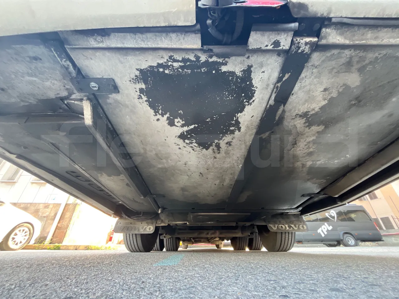 Volvo 9700 B12B  - Euro3 - 309kW - 13.680mt - axle 3 air springs 2 left