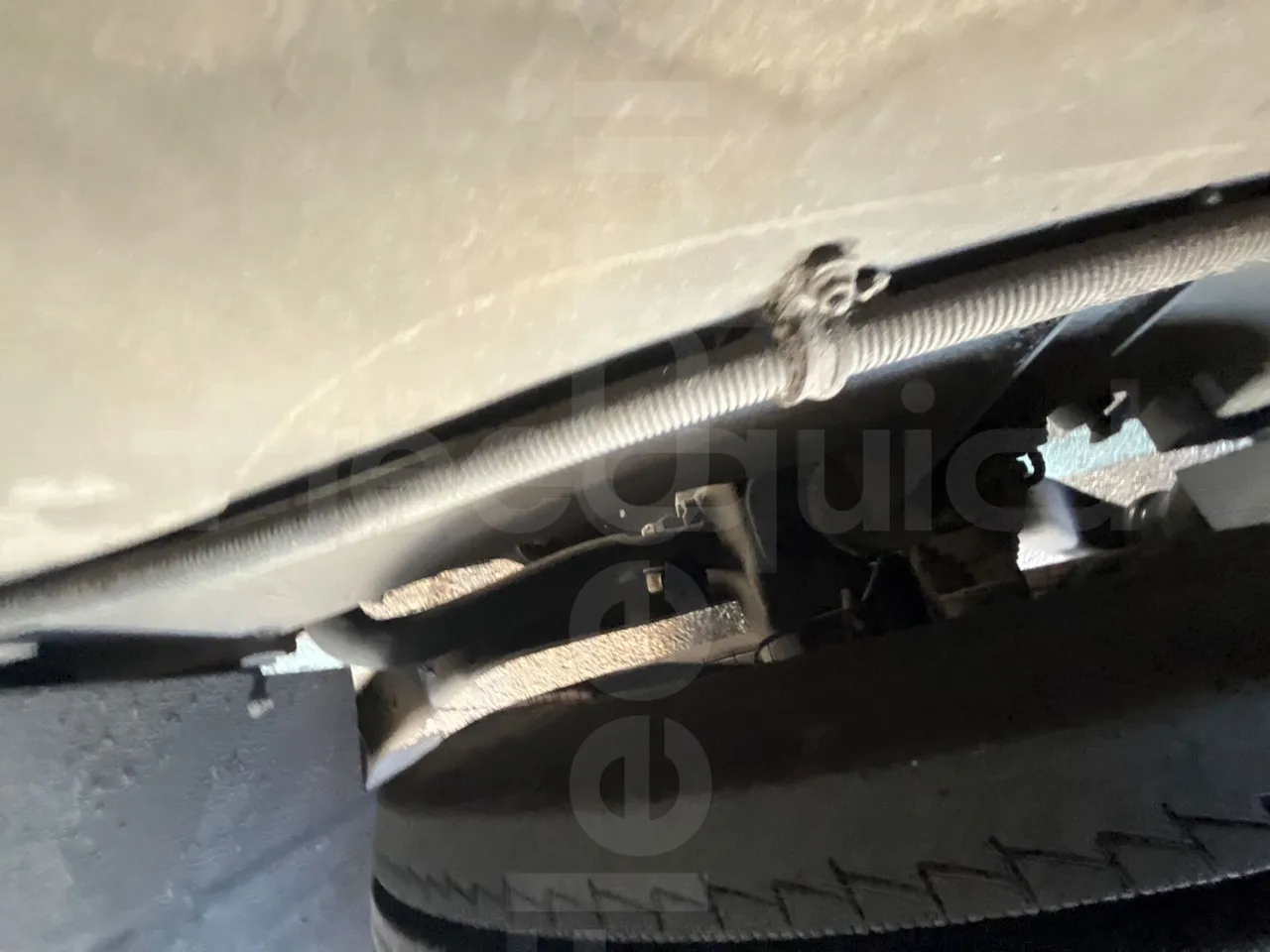 Volvo 9700 B12B  - Euro3 - 309kW - 13.680mt - axle 2 shock absorbers 1 right