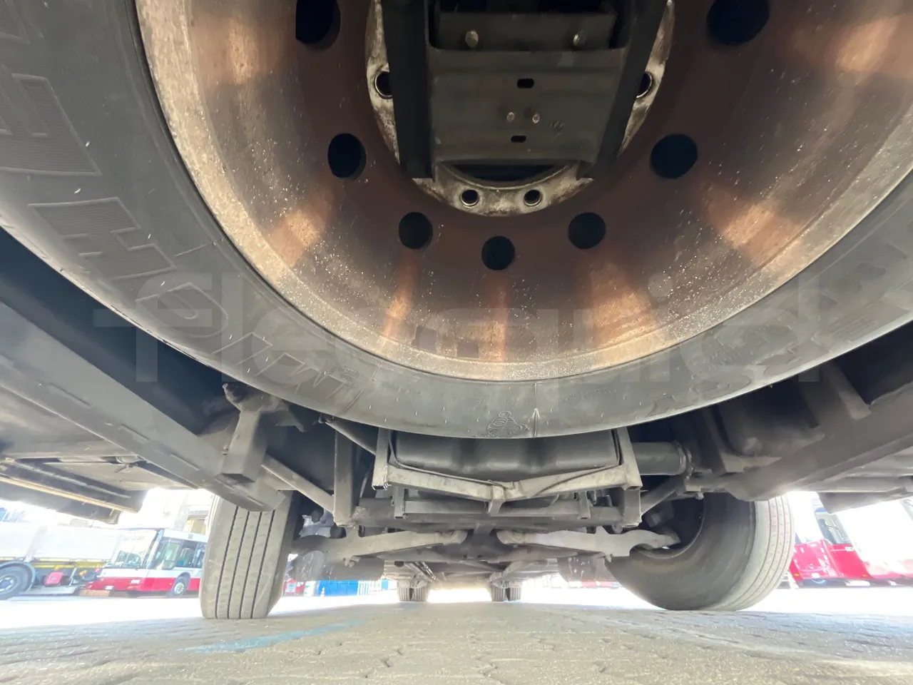 Volvo 9700 B12B  - Euro3 - 309kW - 13.680mt - front axle central