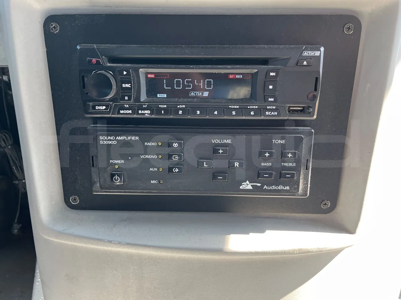 Mercedes-Benz OC 500 RF A4GC10 -EUR4 -260kW -13.5m - radio accessories photo