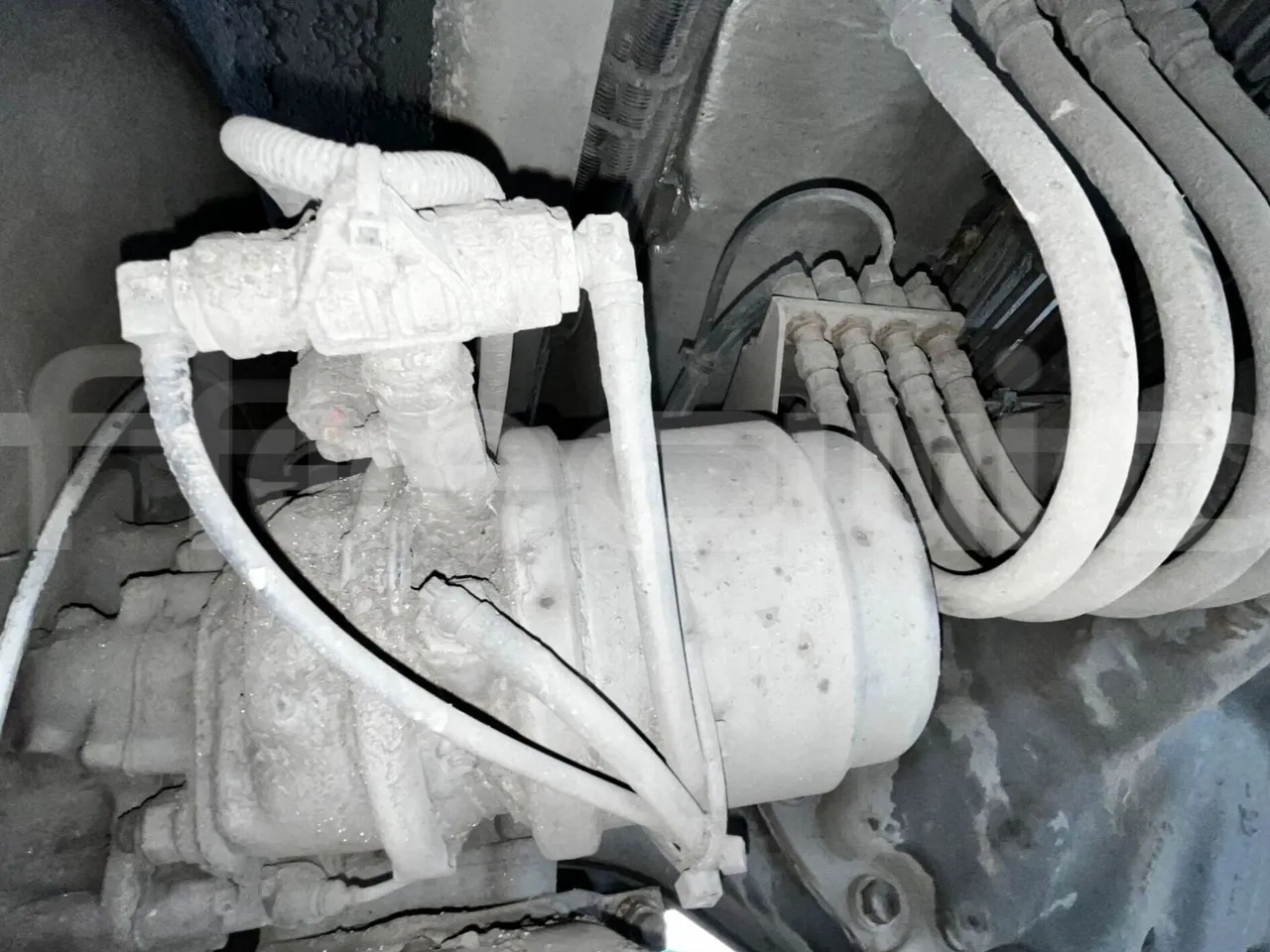 Mercedes-Benz OC 500 RF A4GC10 -EUR4 -260kW -13.5m - axle 2 caliper brakes left