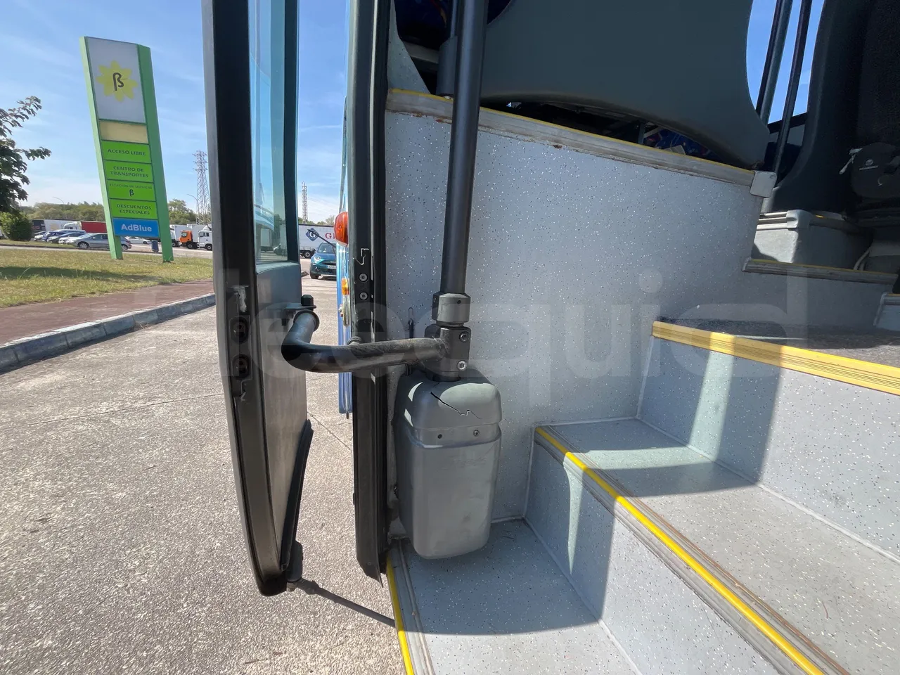 Mercedes-Benz OC 500 RF A4GC10 -EUR4 -260kW -13.5m - door mechanism photo