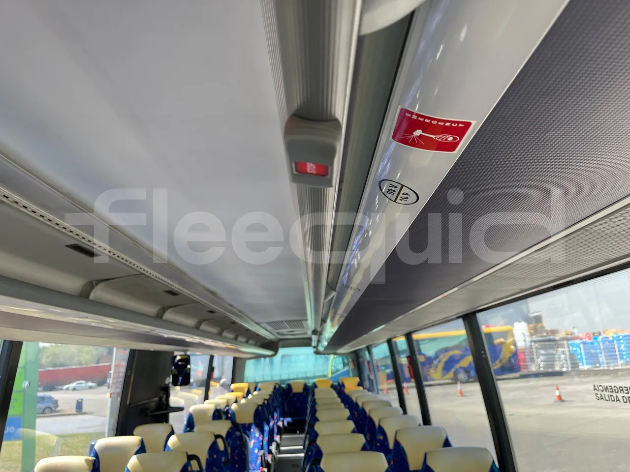 Mercedes-Benz OC 500 RF A4GC10 -EUR4 -260kW -13.5m - footrest detail photo