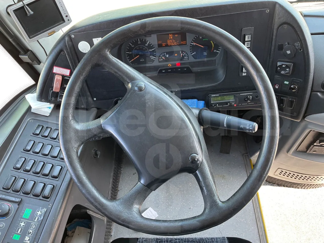 Mercedes-Benz OC 500 RF A4GC10 -EUR4 -260kW -13.5m - steering wheel photo