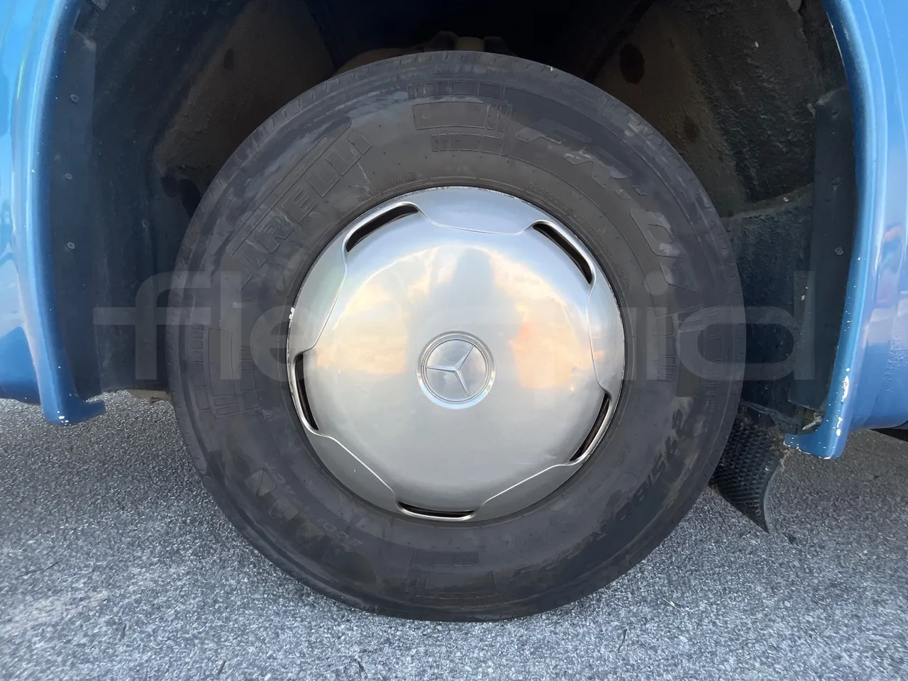 Mercedes-Benz OC 500 RF A4GC10 -EUR4 -260kW -13.5m - front left tire measurements