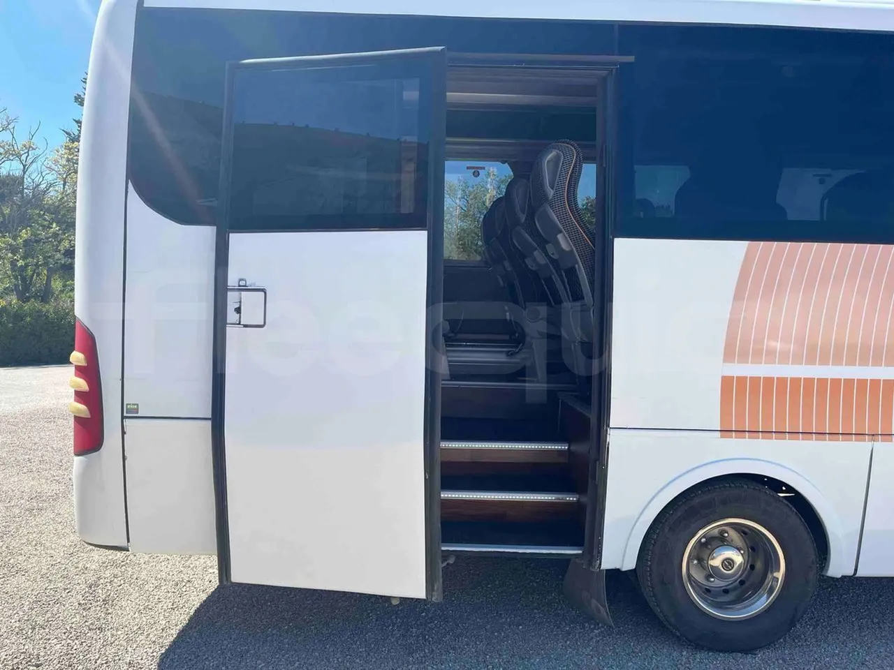 Iveco 70C18 IS72CI2DA - EUR6 - 132kW - 8.900m - front door 2 open