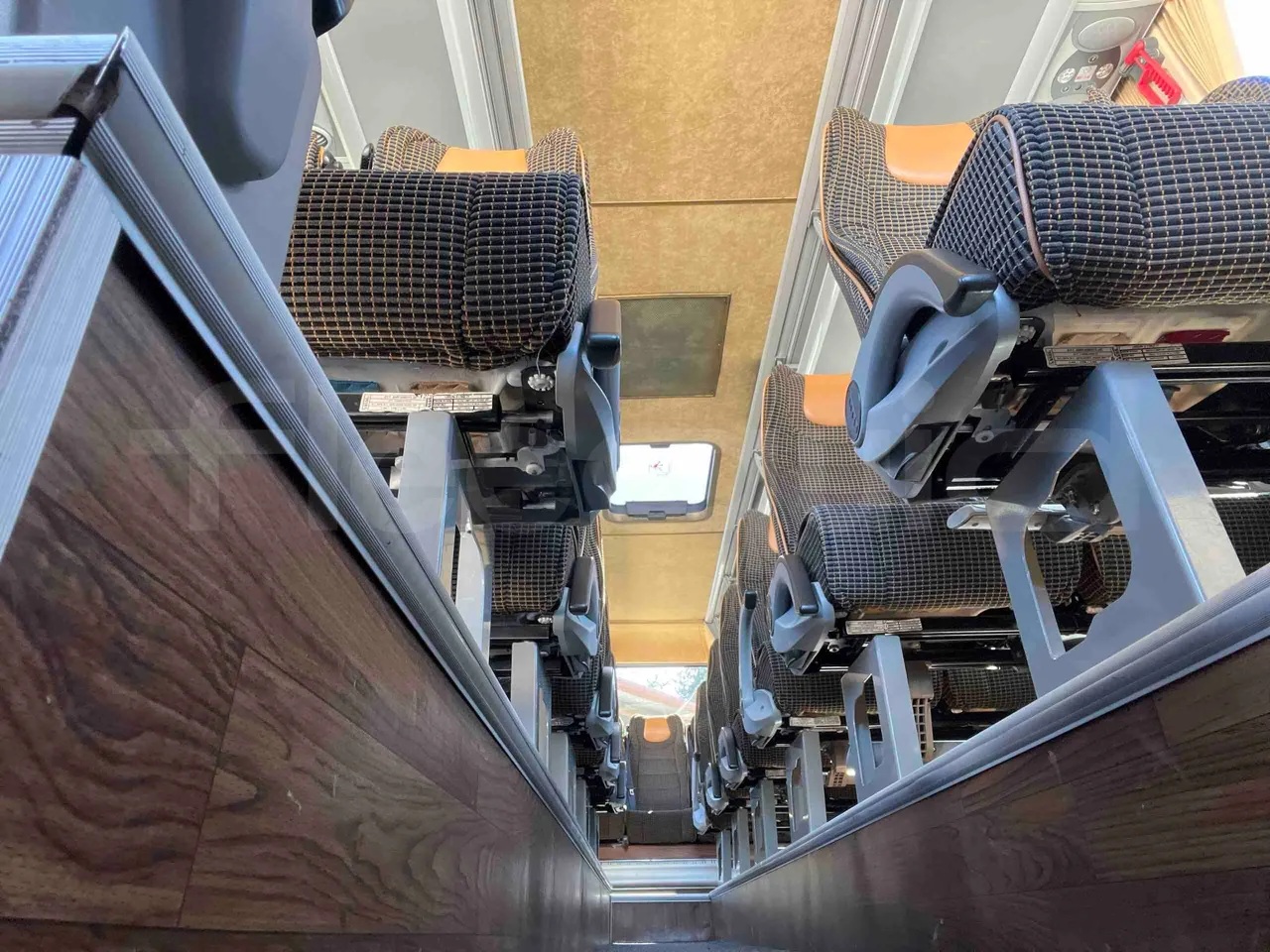 Iveco 70C18 IS72CI2DA - EUR6 - 132kW - 8.900m - seat brackets photo