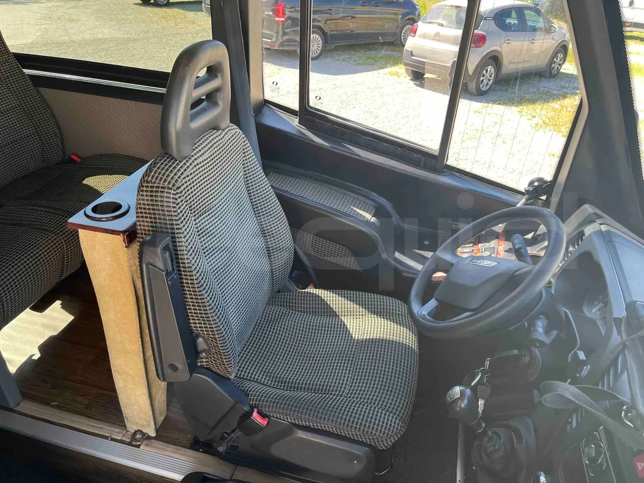 Iveco 70C18 IS72CI2DA - EUR6 - 132kW - 8.900m - driver's seat photo