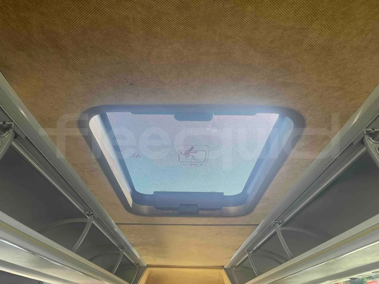 Iveco 70C18 IS72CI2DA - EUR6 - 132kW - 8.900m - floor hatches photo
