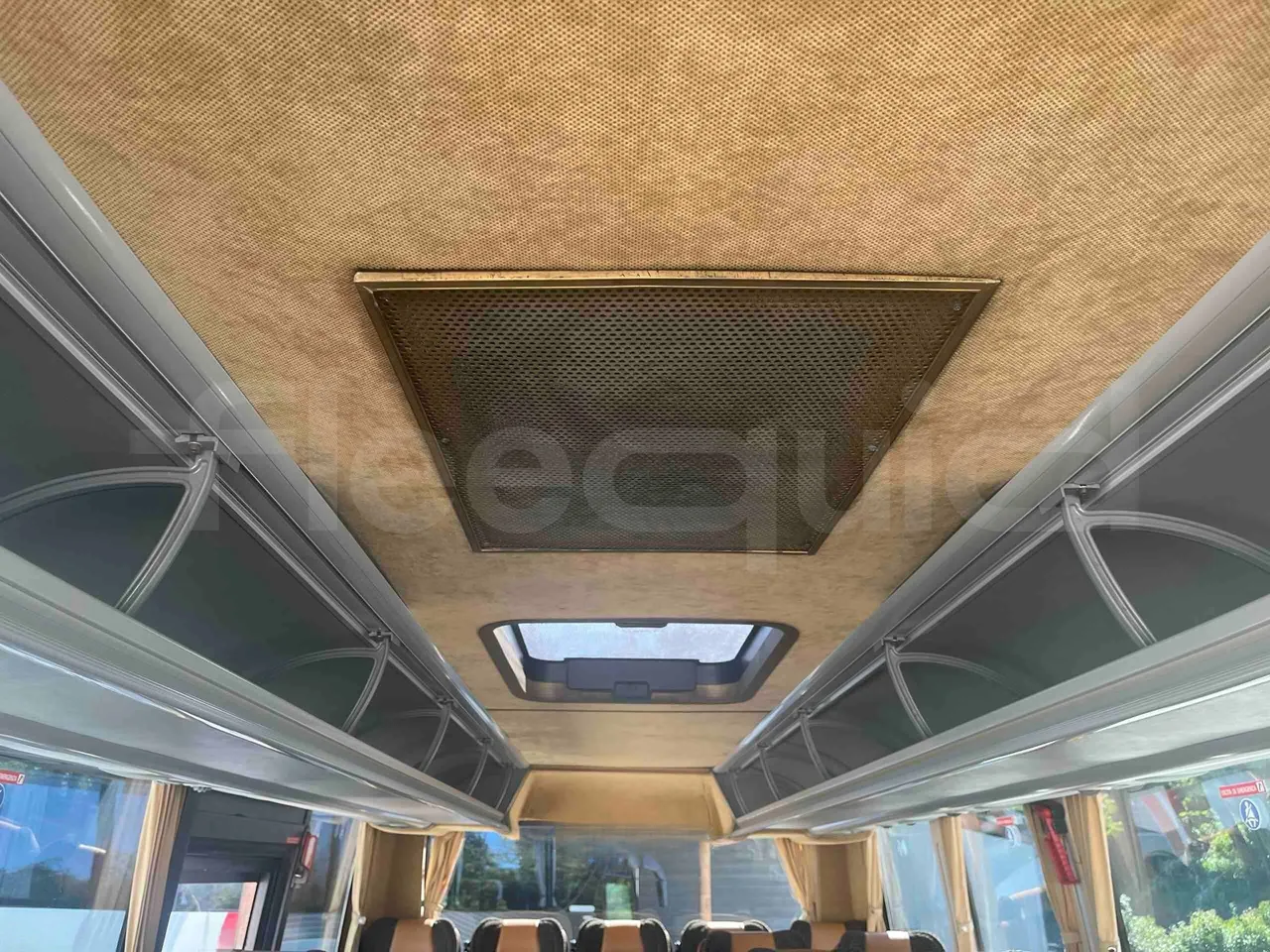 Iveco 70C18 IS72CI2DA - EUR6 - 132kW - 8.900m - roof hatch 1