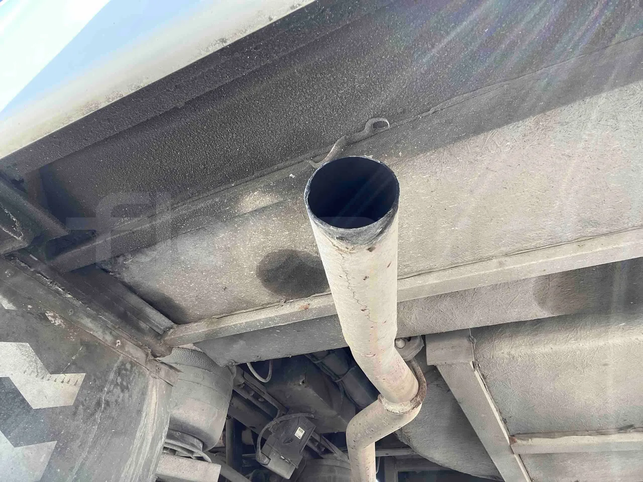 Iveco 70C18 IS72CI2DA - EUR6 - 132kW - 8.900m - axle 2 shock absorbers 2 left