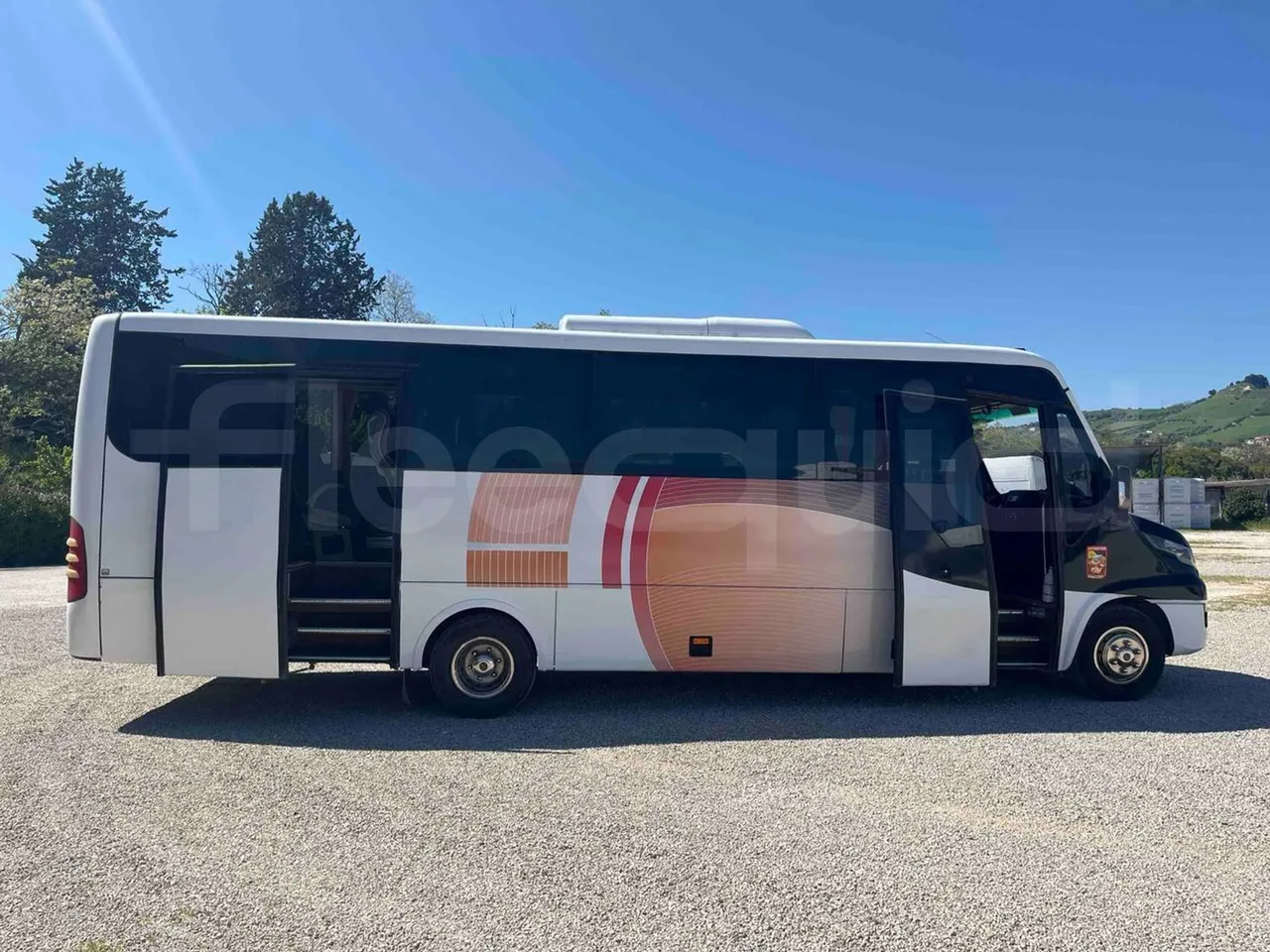 Iveco 70C18 IS72CI2DA - EUR6 - 132kW - 8.900m - right side doors open