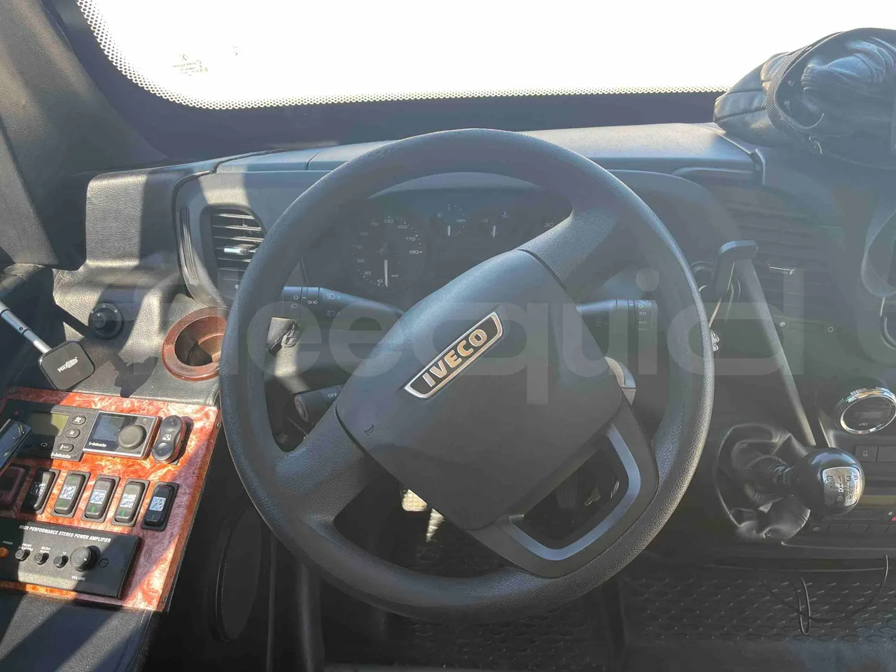 Iveco 70C18 IS72CI2DA - EUR6 - 132kW - 8.900m - steering wheel photo