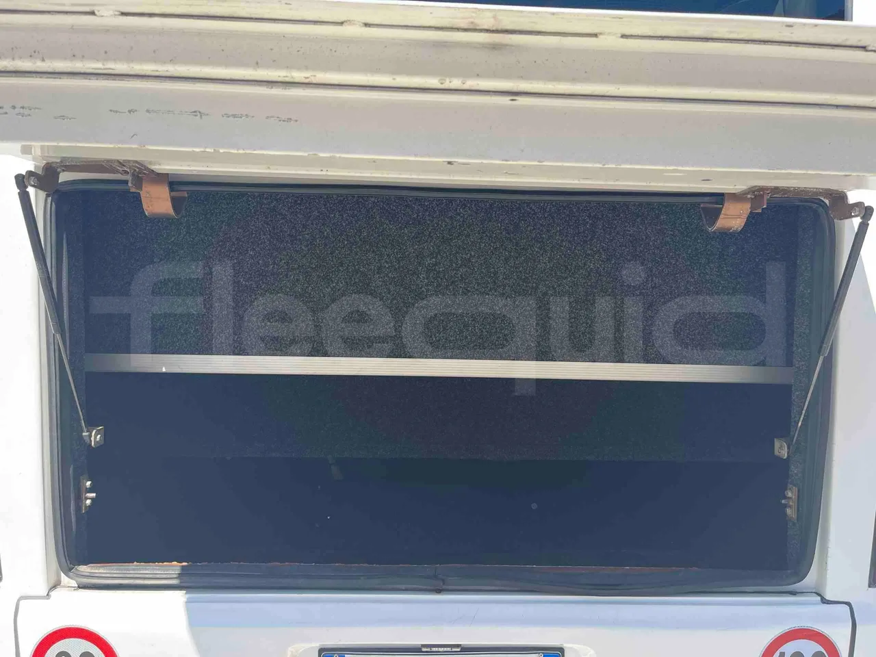Iveco 70C18 IS72CI2DA - EUR6 - 132kW - 8.900m - under carpet photo