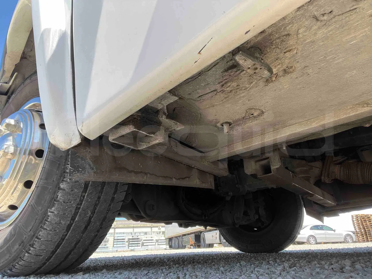 Iveco 70C18 IS72CI2DA - EUR6 - 132kW - 8.900m - central undercarriage photo